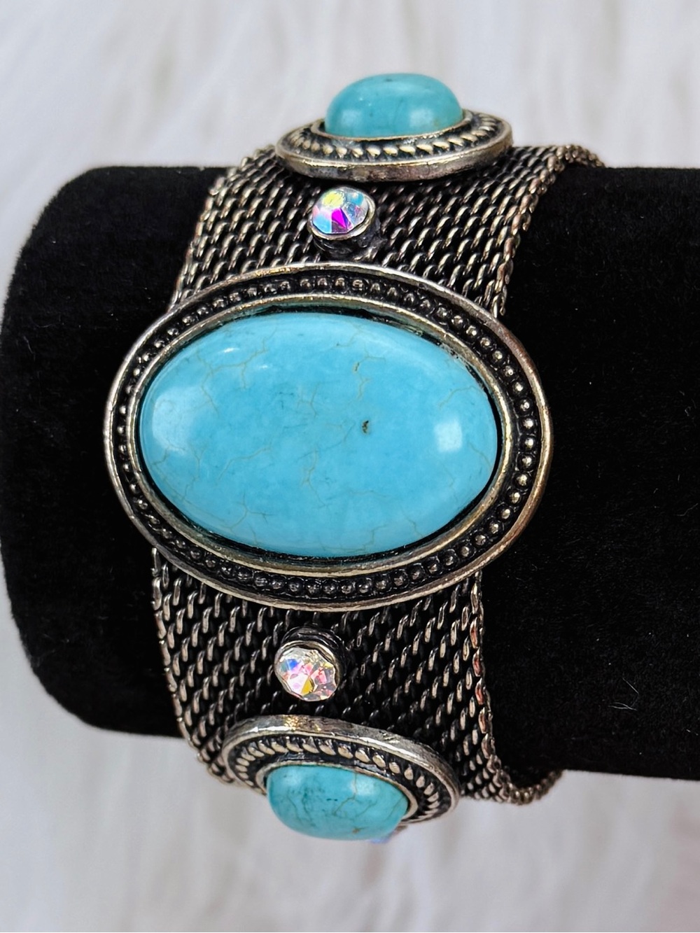 Southwestern style bohemian chic Silvertone faux turquoise mesh metal c bracelet